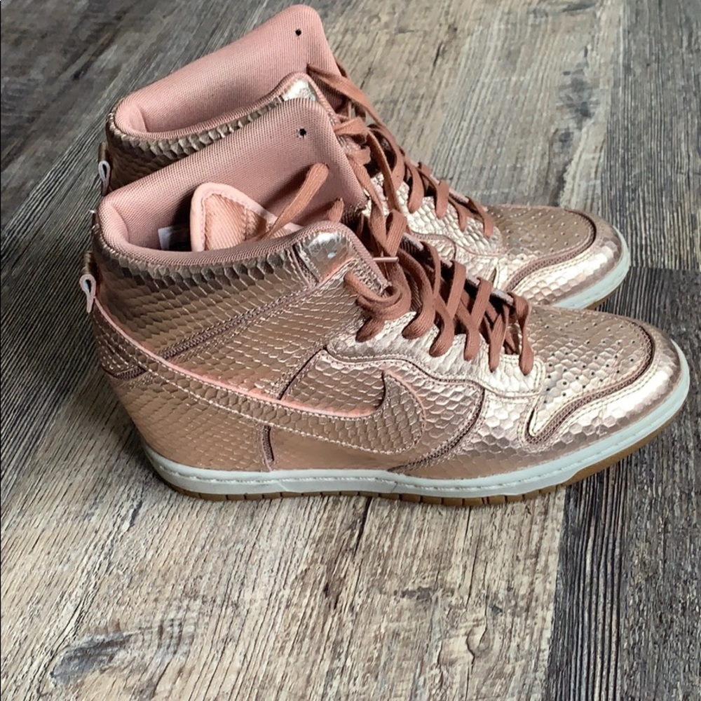 Nike Dunk Ski High Rose Gold